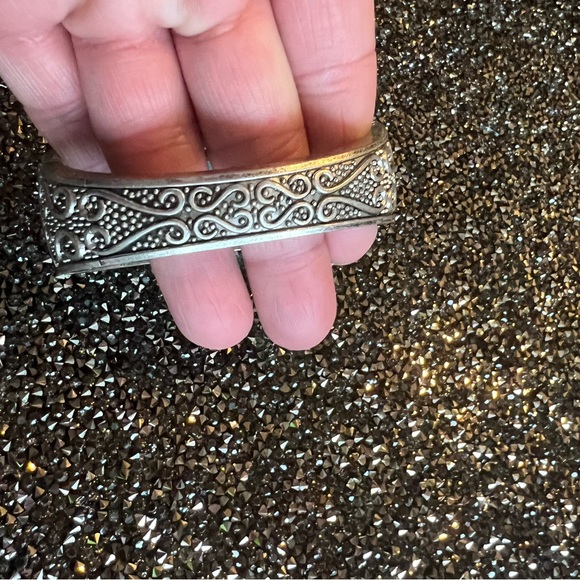 Turquoise Silver Bangle. OS - Picture 4 of 4